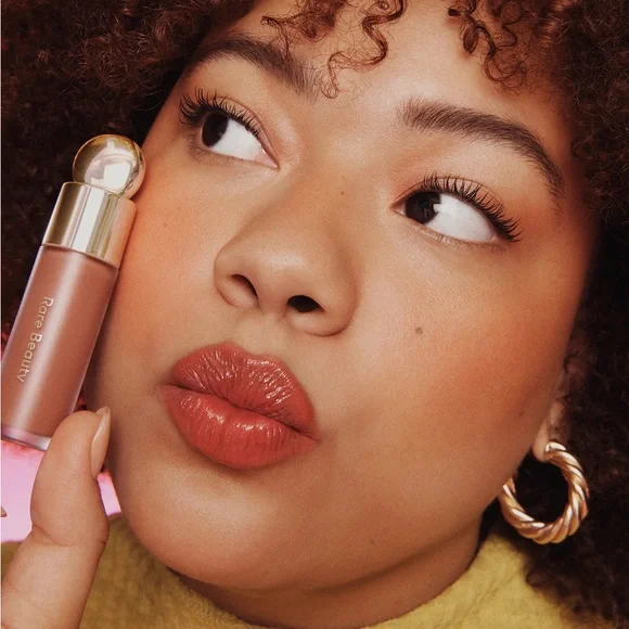 RARE BEAUTY Soft Pinch Liquid Blush in Believe (true mauve) • Full Size • NEW - Picture 3 of 4